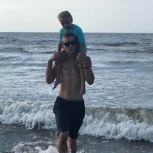 Meet your Posher, Chase